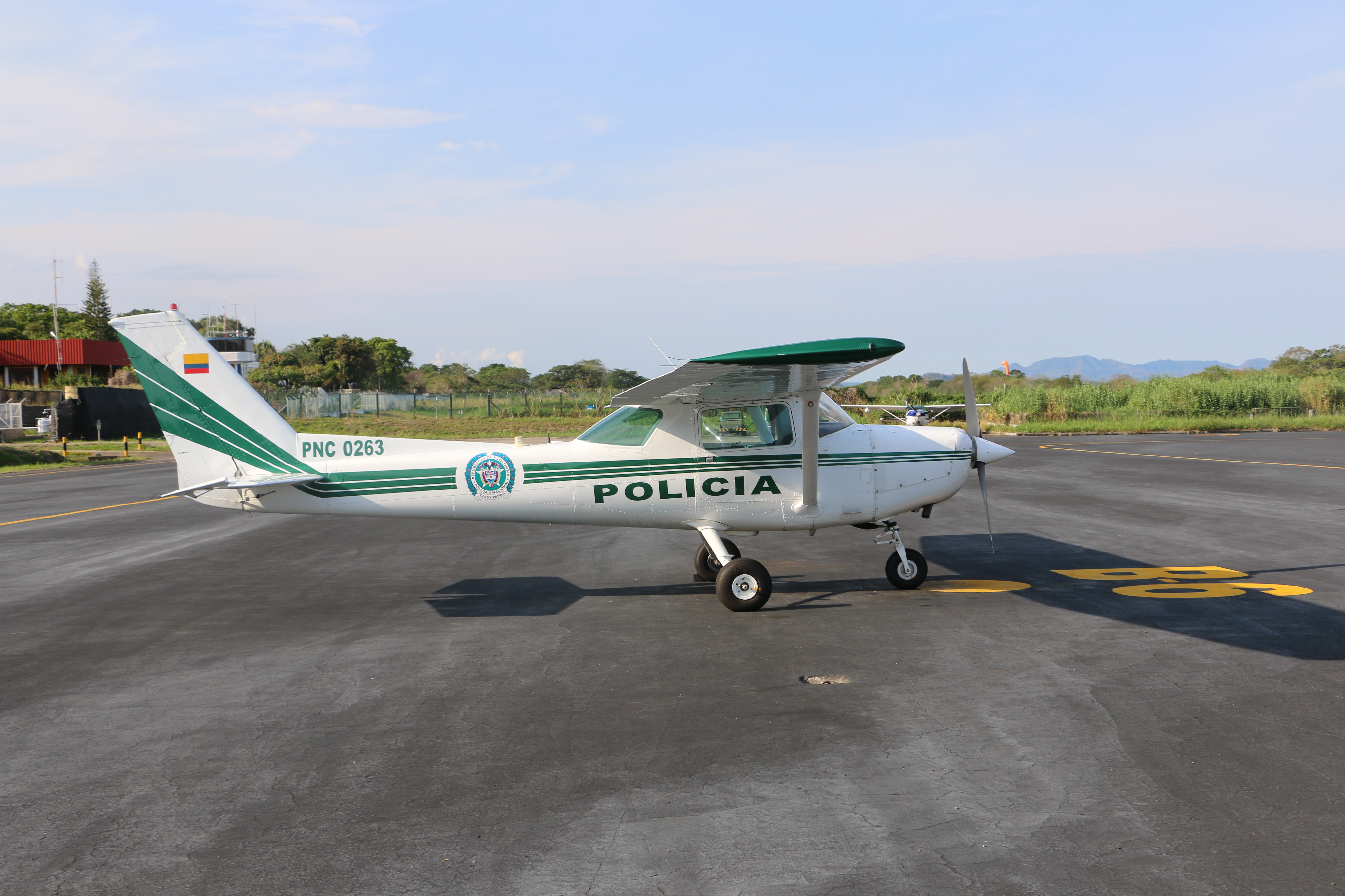 CESSNA 152