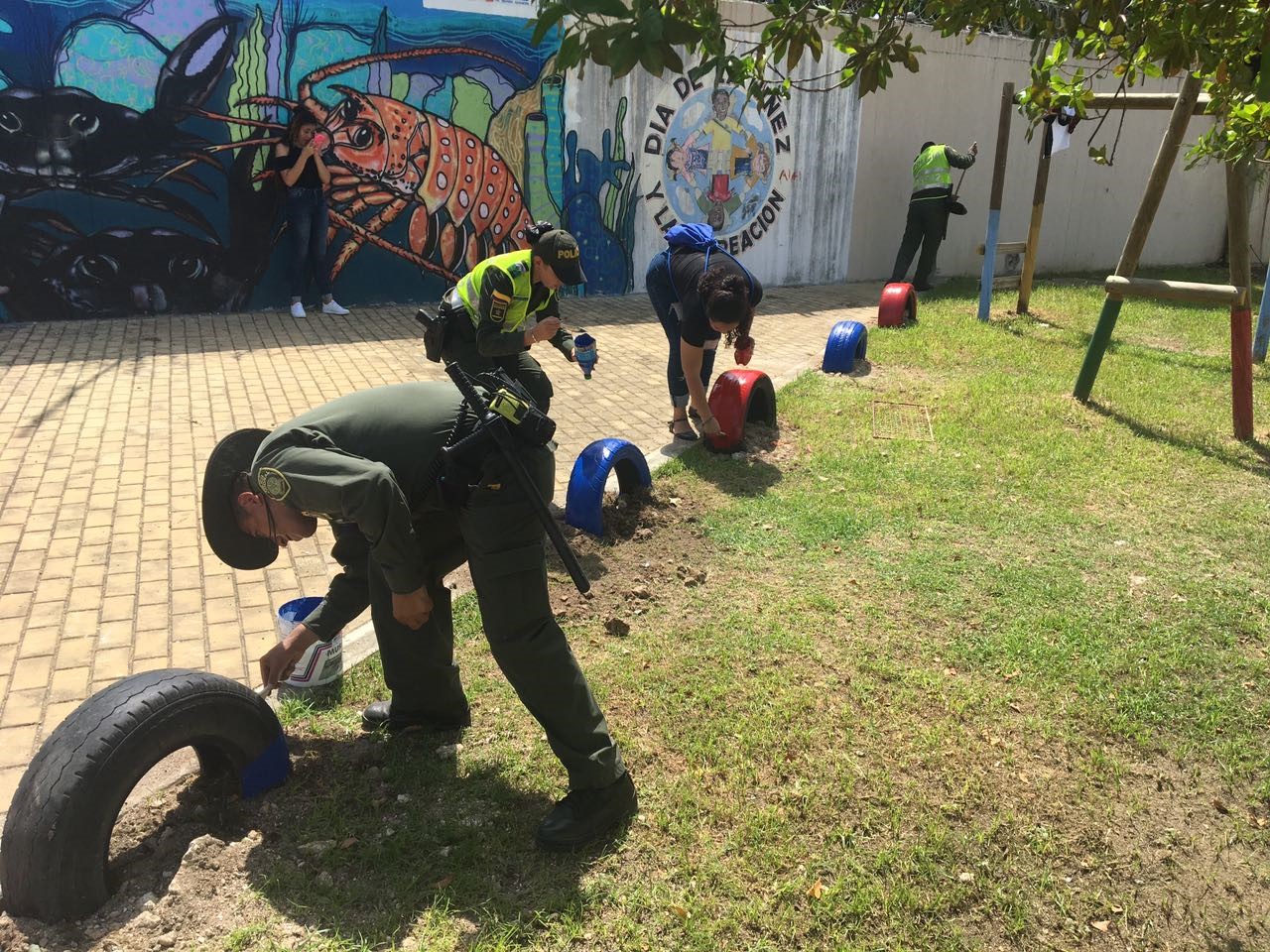 Policía nacional lidera campaña “recupera tu parque”