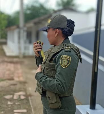 Policía patrullando