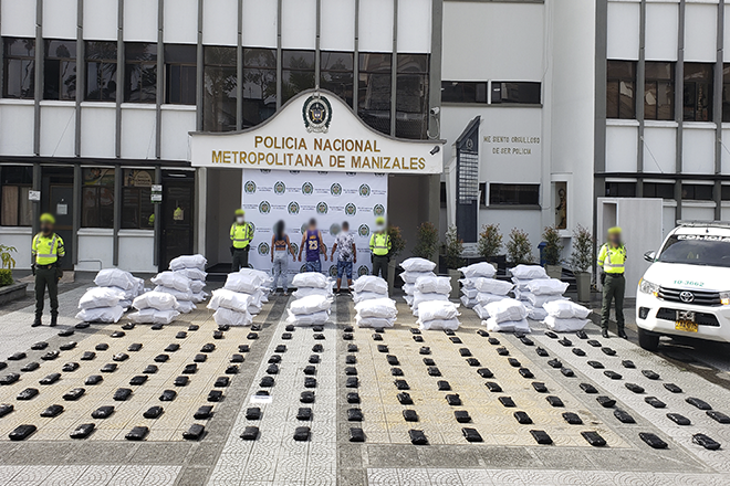 Tres capturados con 1.000 kilos de marihuana y un vehículo inmovilizado
