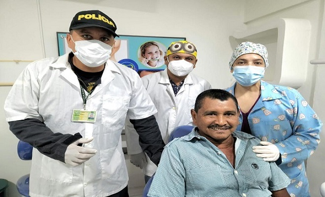 Entregamos prótesis dentales a ciudadanos de escasos recursos económicos en Montería