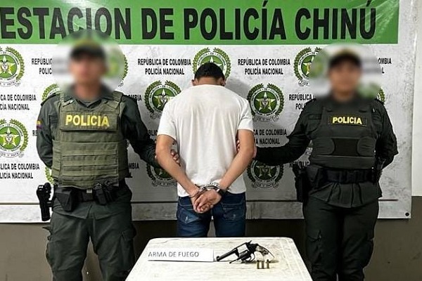 Los uniformados lograron sorprender a los sujetos portando de manera ilegal 