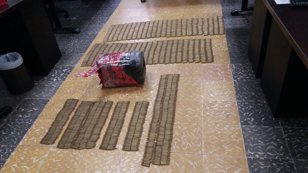 3200 cartuchos encontrados en recipientes