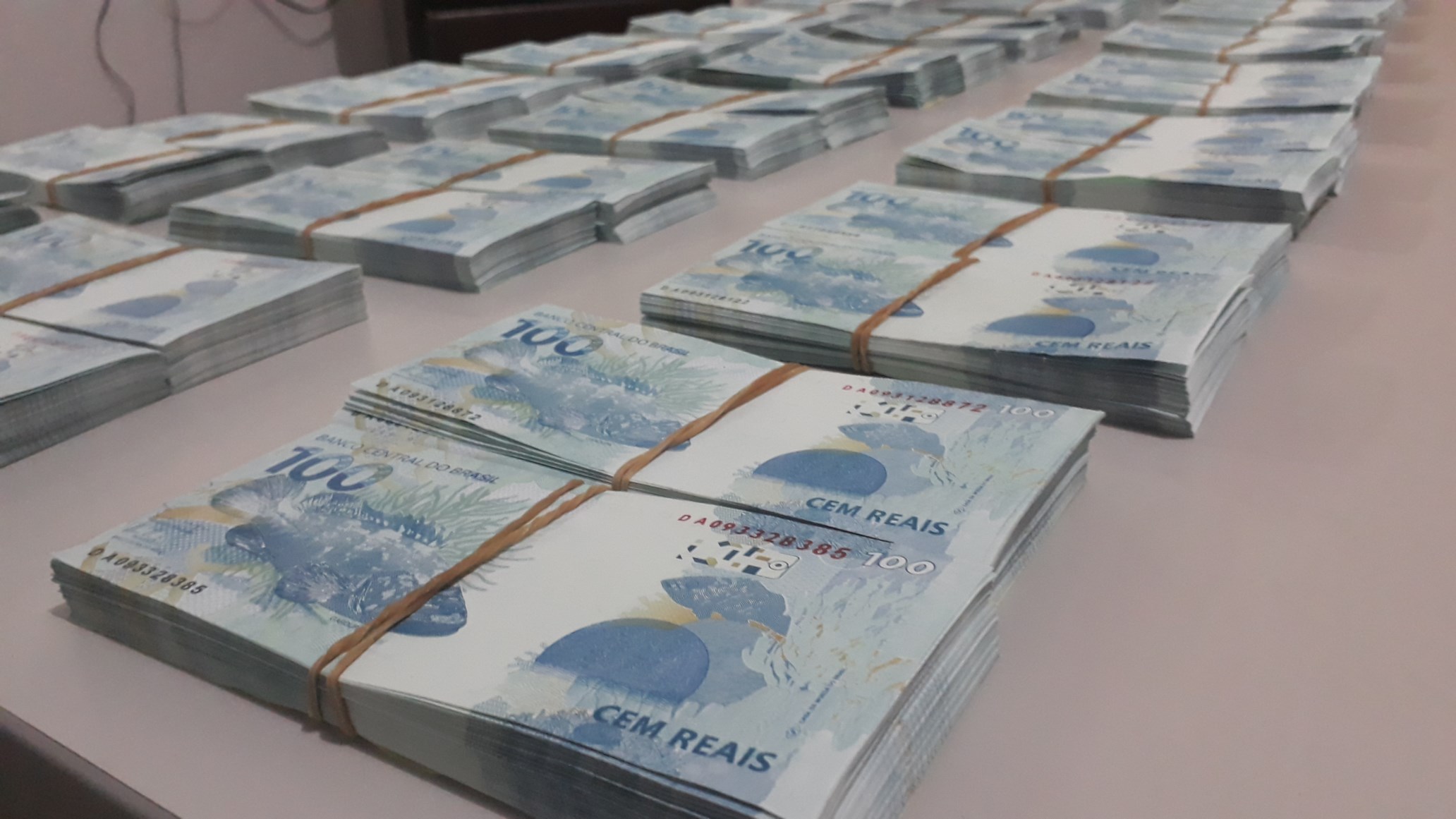 billetes-falsos-desde-el-interior-del-país