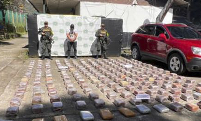 220_kilos_de_marihuana_fueron_incautados_por_la_Seccionak_de_transito_y_transporte