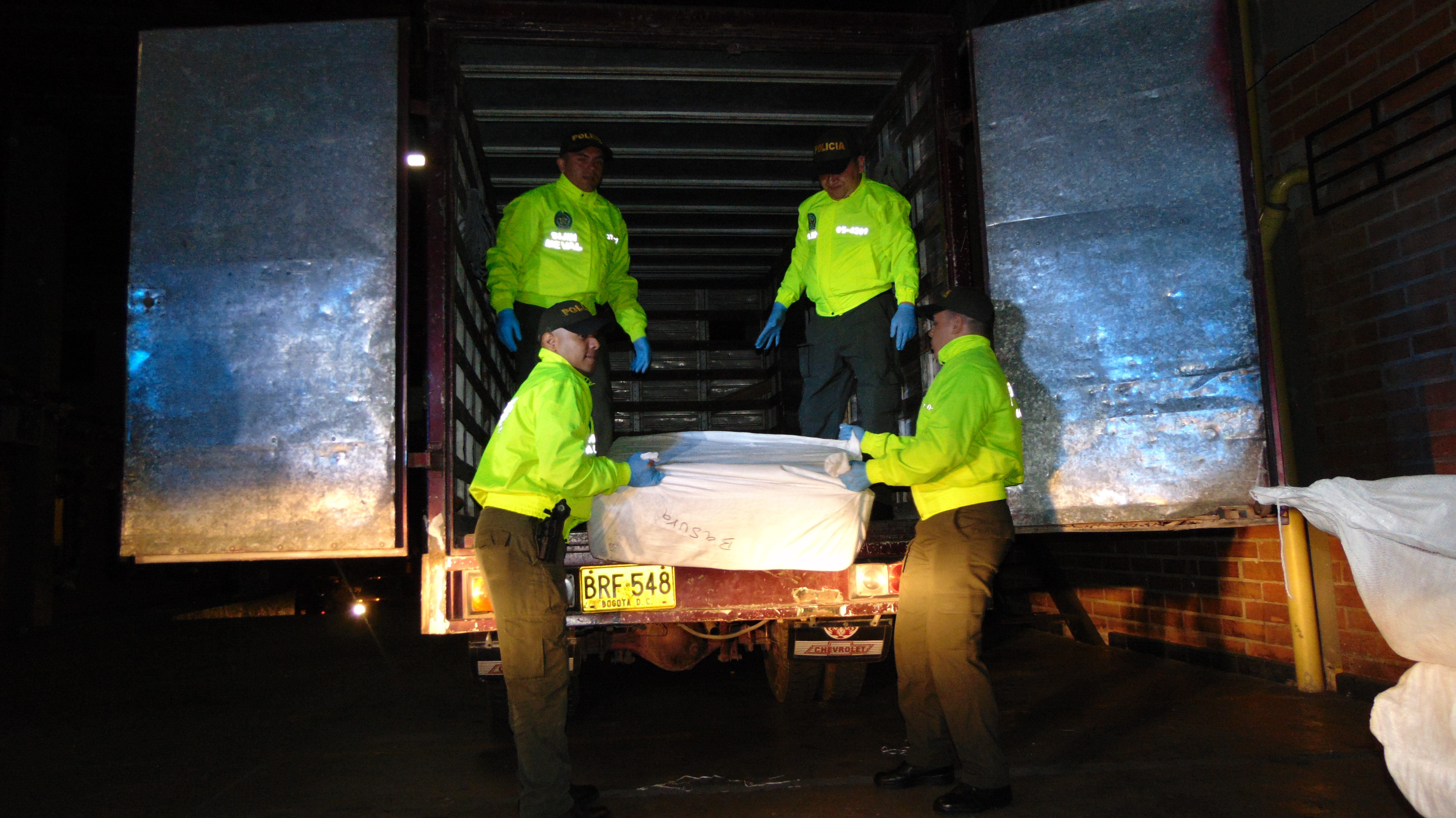 Gigantesca operación en contra del tráfico de estupefacientes en Medellín