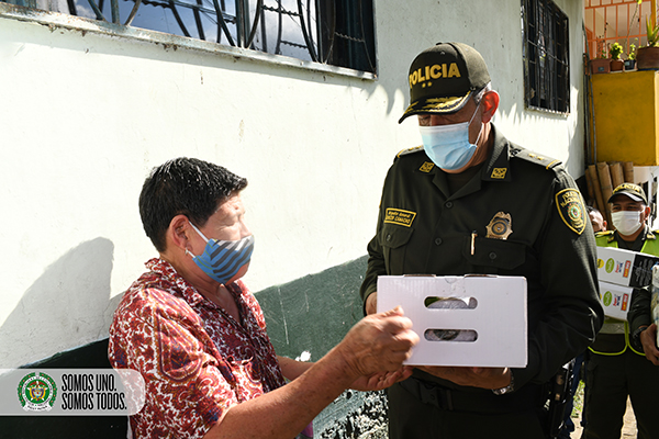 Somos uno, somos todos en ser solidarios en Navidad y Año Nuevo