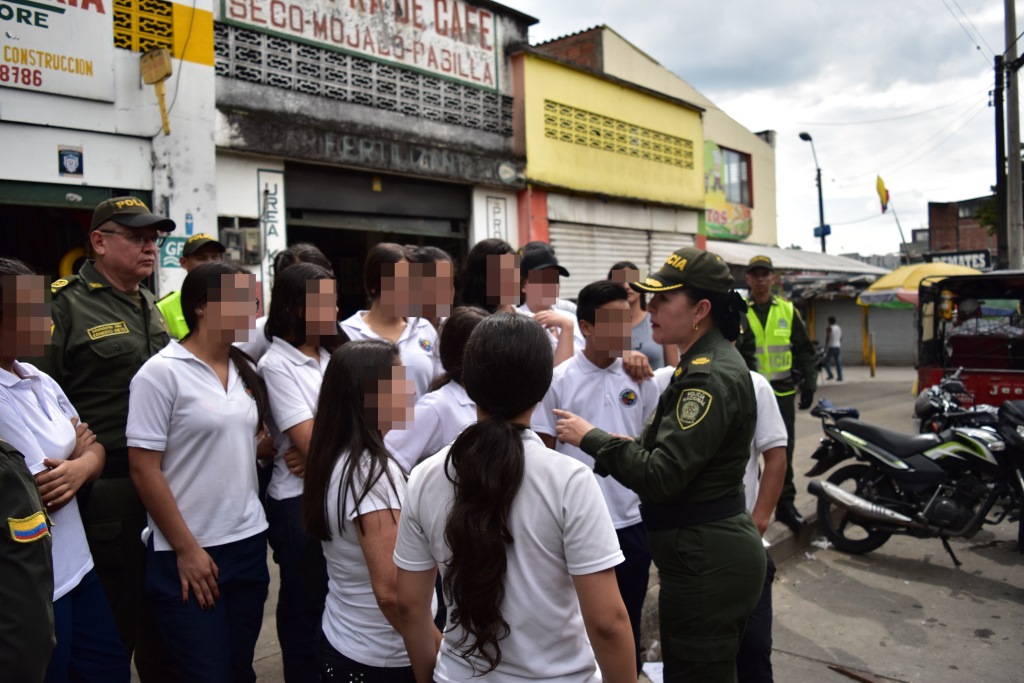 En Risaralda se realizó la campaña en los zapatos del otro