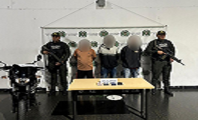 3 Capturados por Extorsión Robledo por hombres de Gaula