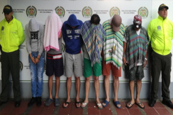 Sindicados por los delitos de actos sexuales abusivos, acceso carnal abusivo con menor de 14 años y acceso carnal violento con persona incapaz de resistir