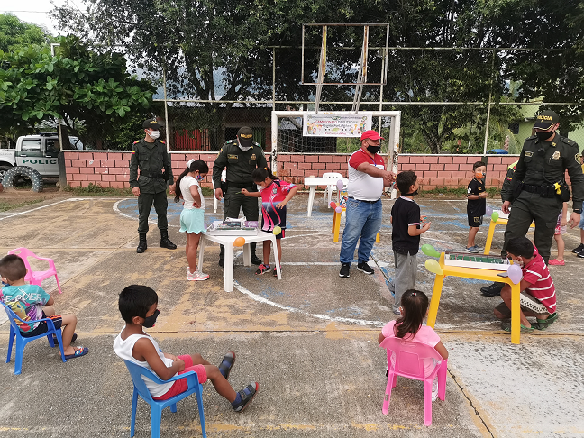 "Juntos por la protección de la niñez".