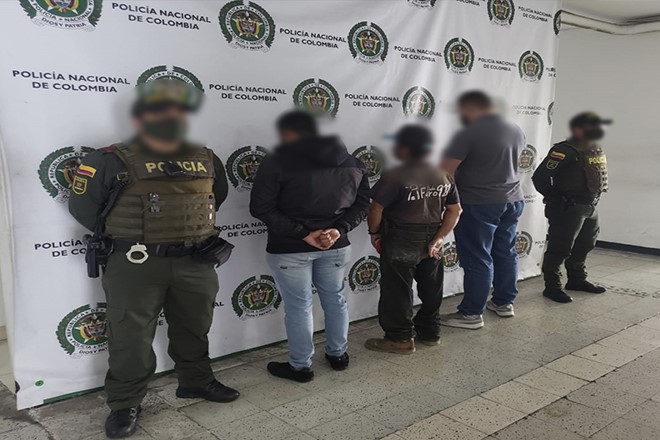 3 capturados por uso de documento falso