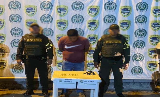 Hombre de 47 años por el delito de porte ilegal de armas de fuego y municiones