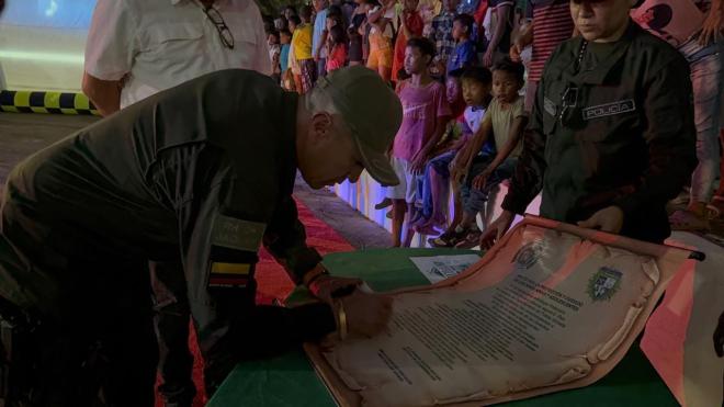 Firma compromiso J1 Devic