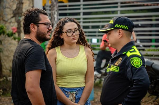 Acercamiento a turista y locales