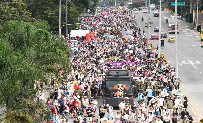 Acompañamiento de la policía en la caminata