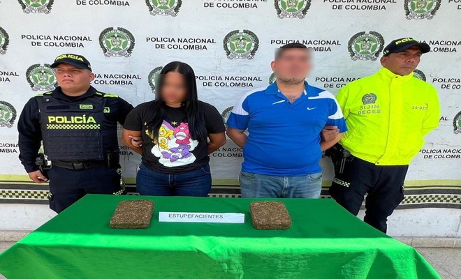 Capturadas dos personas que trasportaban sustancias alucinógenas