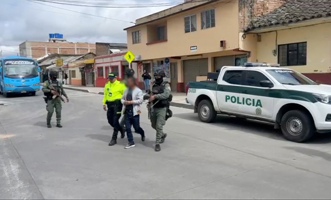 La operación, desarrollada en Ipiales, evitó el ingreso de dinero falsificado al sistema financiero ecuatoriano, afectando estructuras criminales transnacionales.