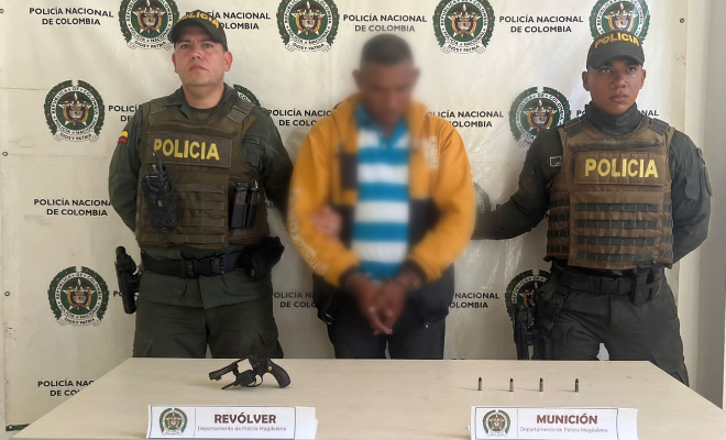 Sorprendido hombre de 41 años  portando un revólver con cuatro cartuchos calibre 32.