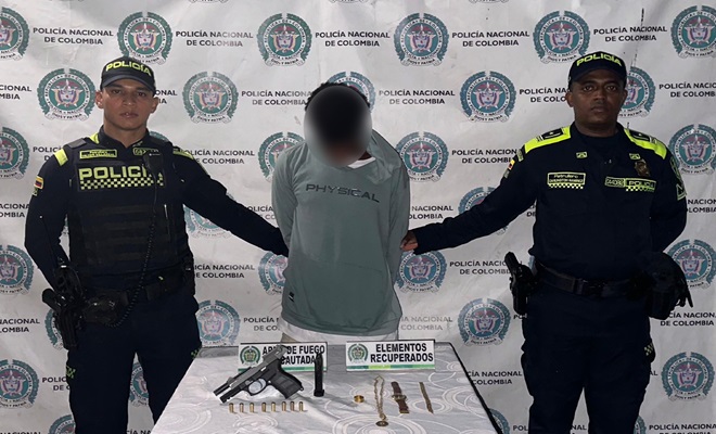 Capturando en flagrancia cuando estaba hurtando a un extranjero en la comuna 14, Poblado