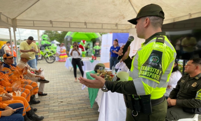 La Seccional de Tránsito y Transporte, en el marco de una "Navidad con Propósito", intensifica los controles y la pedagogía para proteger la vida de los viajeros en Córdoba.