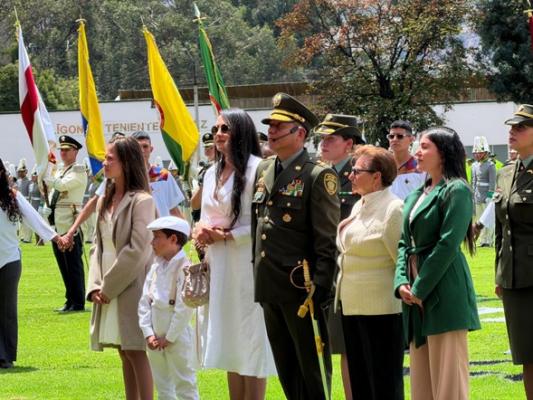 Señor Director General acompañado de su familia