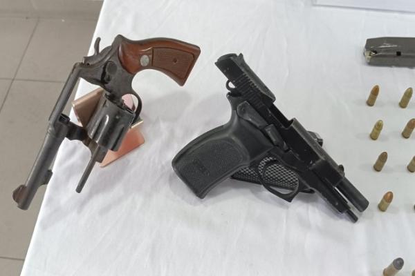 Ofensiva de la Policia Nacional contra el porte ilegal de las armas de fuego en las calles