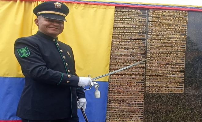 Este suboficial irradia alegría y sencillez en cada interacción (1)