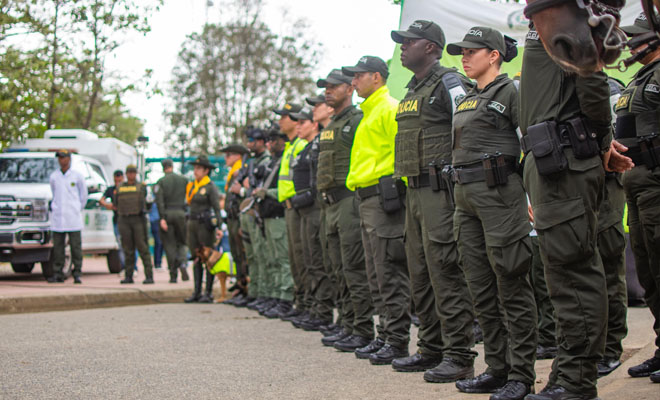 Formación personal policial en el lanzamiento plan semana santa