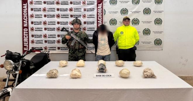 Una persona fue capturado con base de coca  