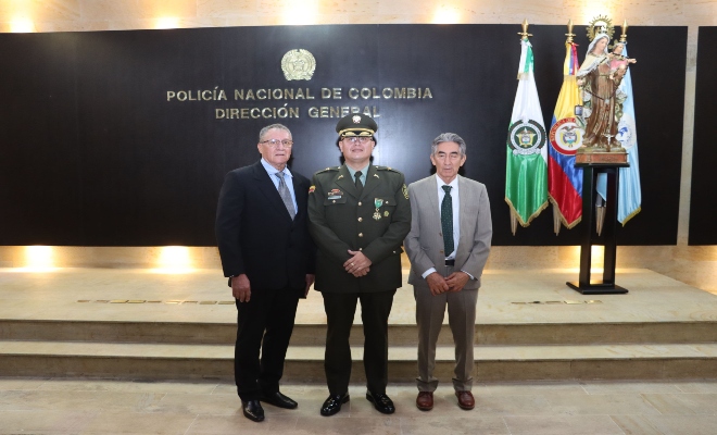 Hay momentos en los que me siento triste por no estar con mi familia, especialmente en fechas importantes o cuando los operativos me absorben.