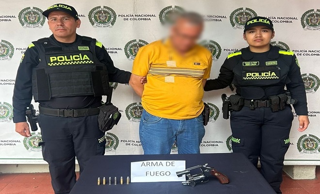 Hombre capturado por porte ilegal y arma incautada