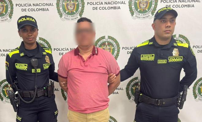 El hombre fue detenido tras el señalamiento directo de menores que participaban en una jornada de integración escolar.