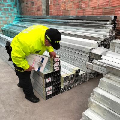 Inmuebles utilizados como bodegas clandestinas para almacenar el aluminio ilegal.