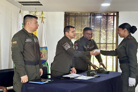  Juramento de bandera de Auxiliares de Policías