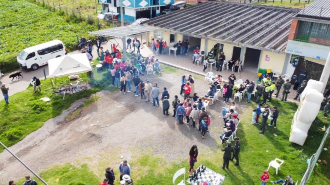 Espacios para construir un entorno de mayor confianza y seguridad en sectores rurales.