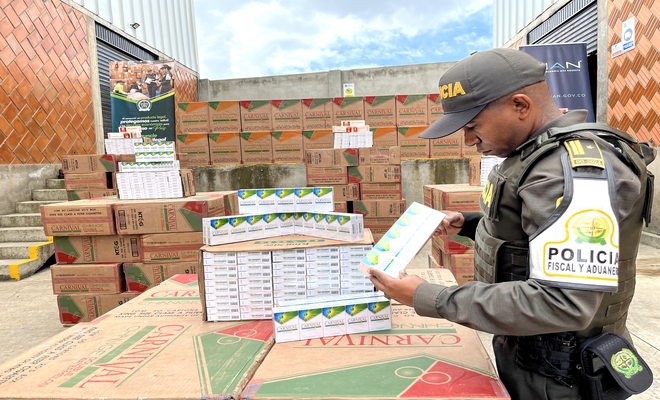 Incautan mercancía de contrabando