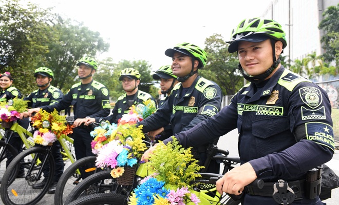 Participación policial evento feria
