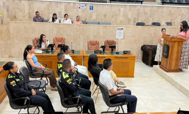 Patrulla Púrpura lidera jornada de prevención y protección a la mujer en Montería por el Mes de las Madres
