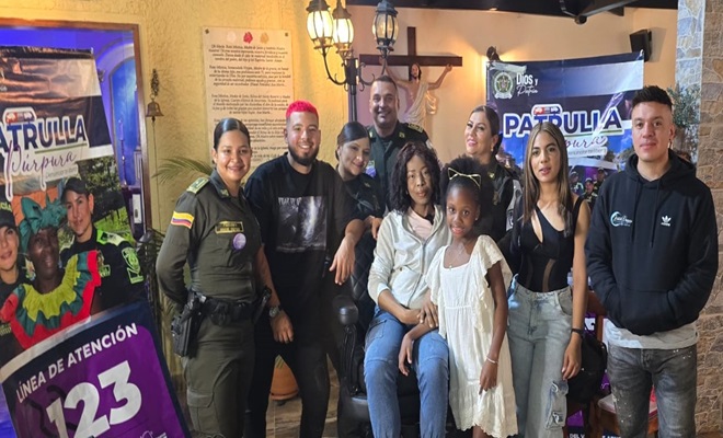 Pintamos de color la Navidad de 15 niños