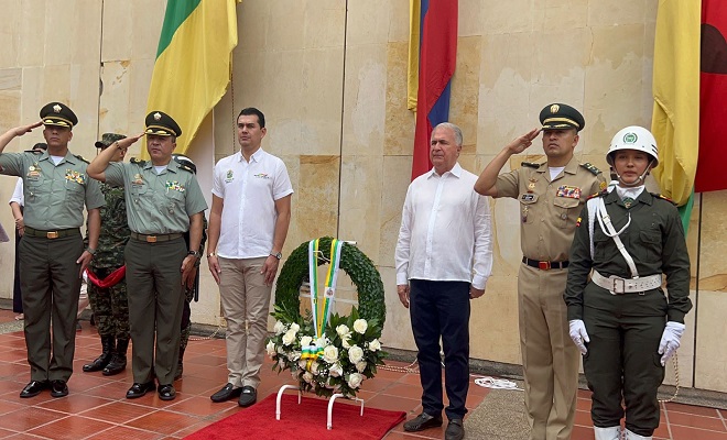 La Policía Nacional conmemoró el Día del Héroe de la Nación y sus Familias