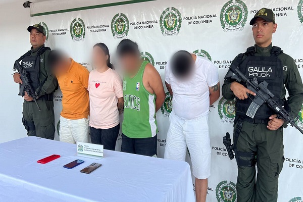 Captura por orden judicial por el delito de Extorsión Agravada de cuatro de personas