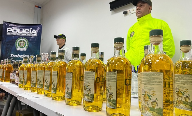 En planes de control se logra la incautación de licor adulterado y de contrabando. 