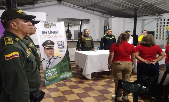 Policía Nacional lidera encuentro comunitario en el barrio Jorge Eliecer Gaitán