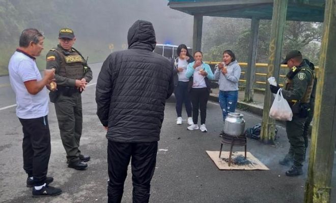  Estación de Policía El  Encano