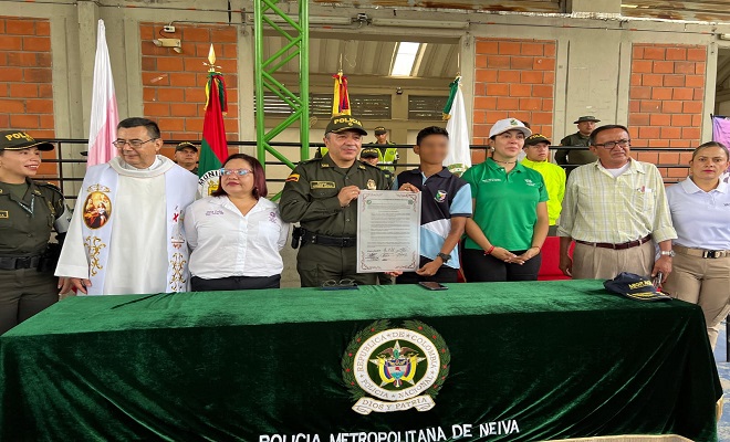 Policía Nacional visita institución educativa en la ciudad de Neiva