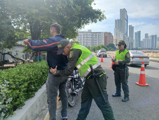 Registro y control a personas en la celebracion de fin de año y año nuevo