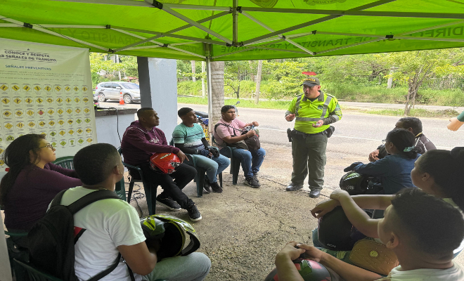 A través de iniciativas educativas y de concientización, la institución busca fomentar una cultura de respeto por las normas de tránsito y responsabilidad al volante