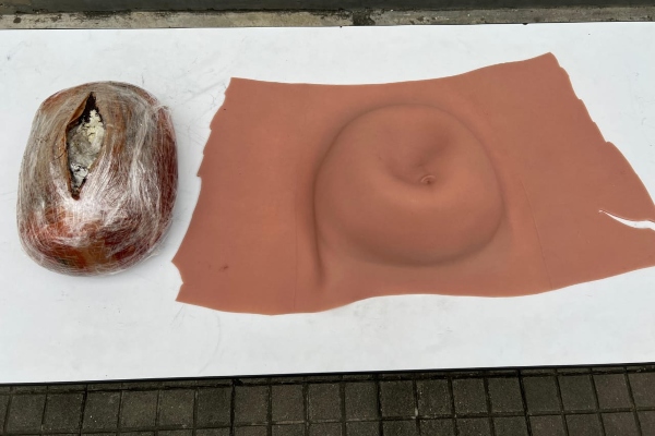 Redes del narcotráfico estarían adquiriendo en el extranjero prótesis que simulan vientres gestacionales para el tráfico de drogas ilegales en el país