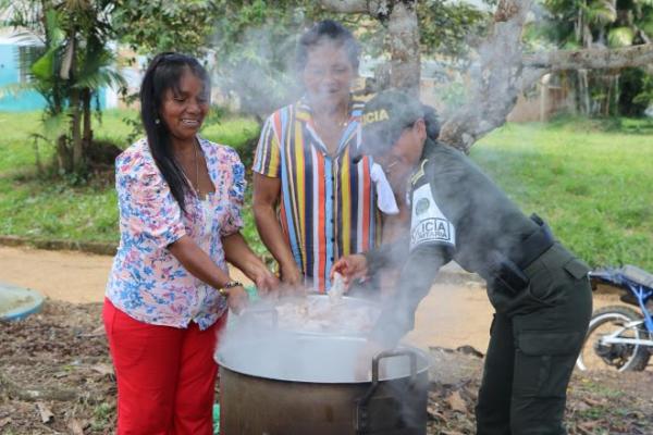 Cocinando Valores y amistad con la comunidad